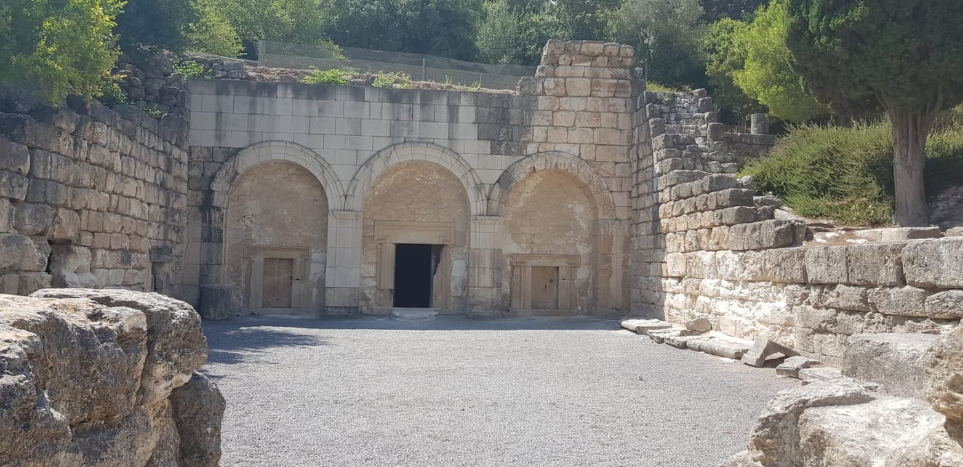 טיול שבועי: בעקבות מנורת שבעת הקנים בבית שערים