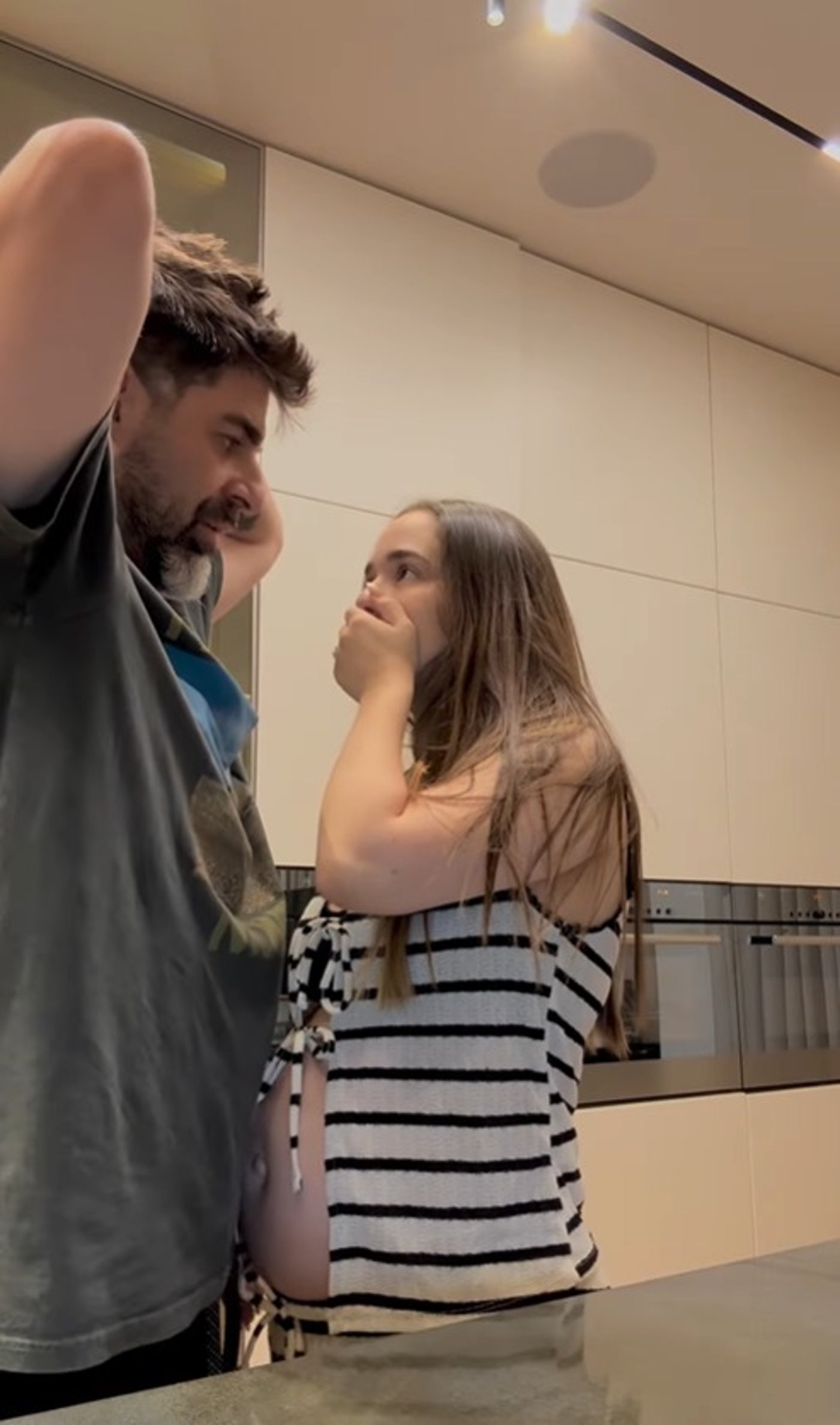 (מתוך האינסטגרם של רותם כהן)