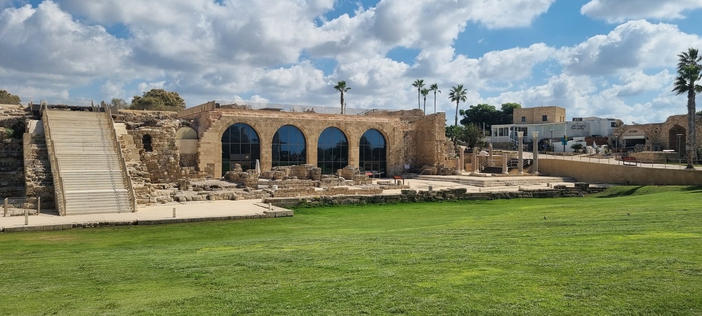 קיסריה (צילום אסף פינצ'וק)