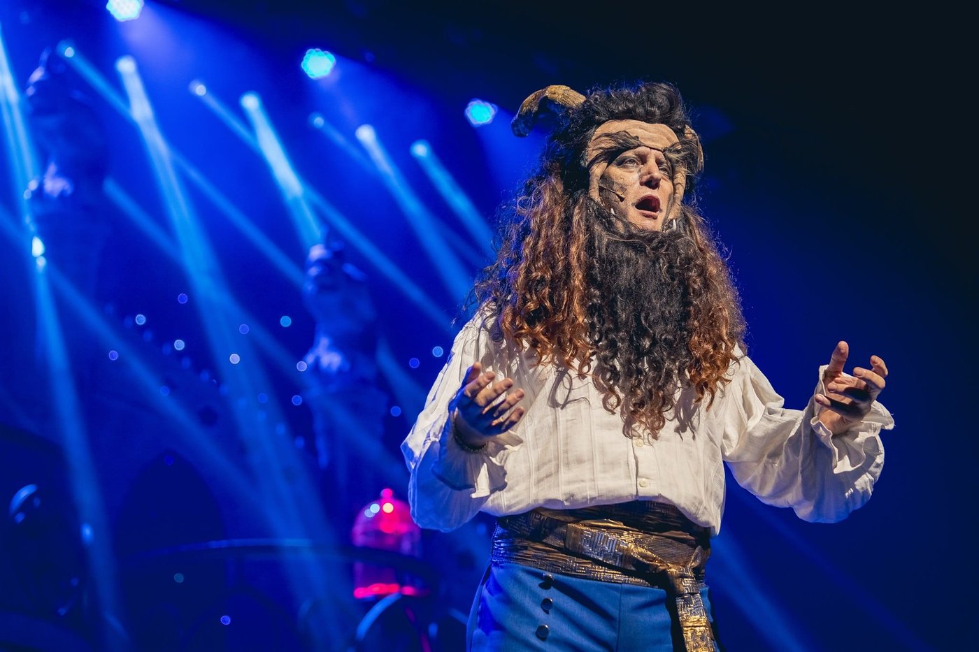 חני נחמיאס ואוראל צברי לסרוגים: הסודות מאחורי "היפה והחיה"