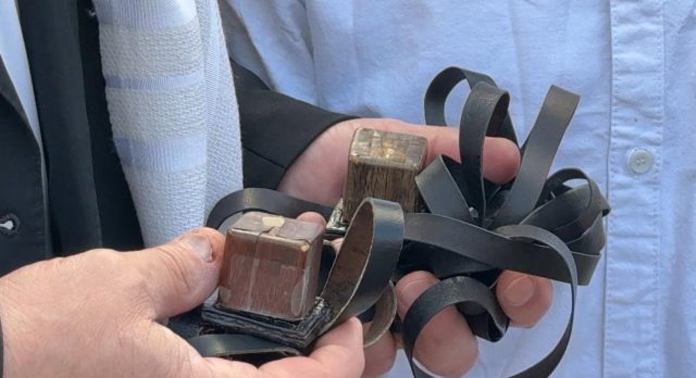 התפילין ששרדו בשואה