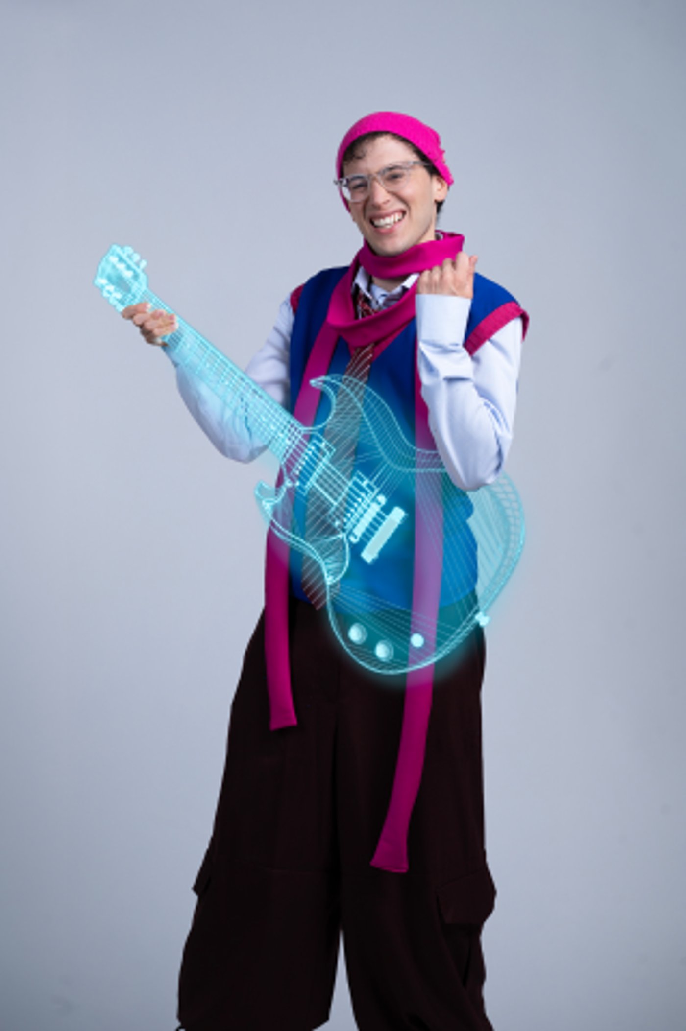 שחר טבוך.