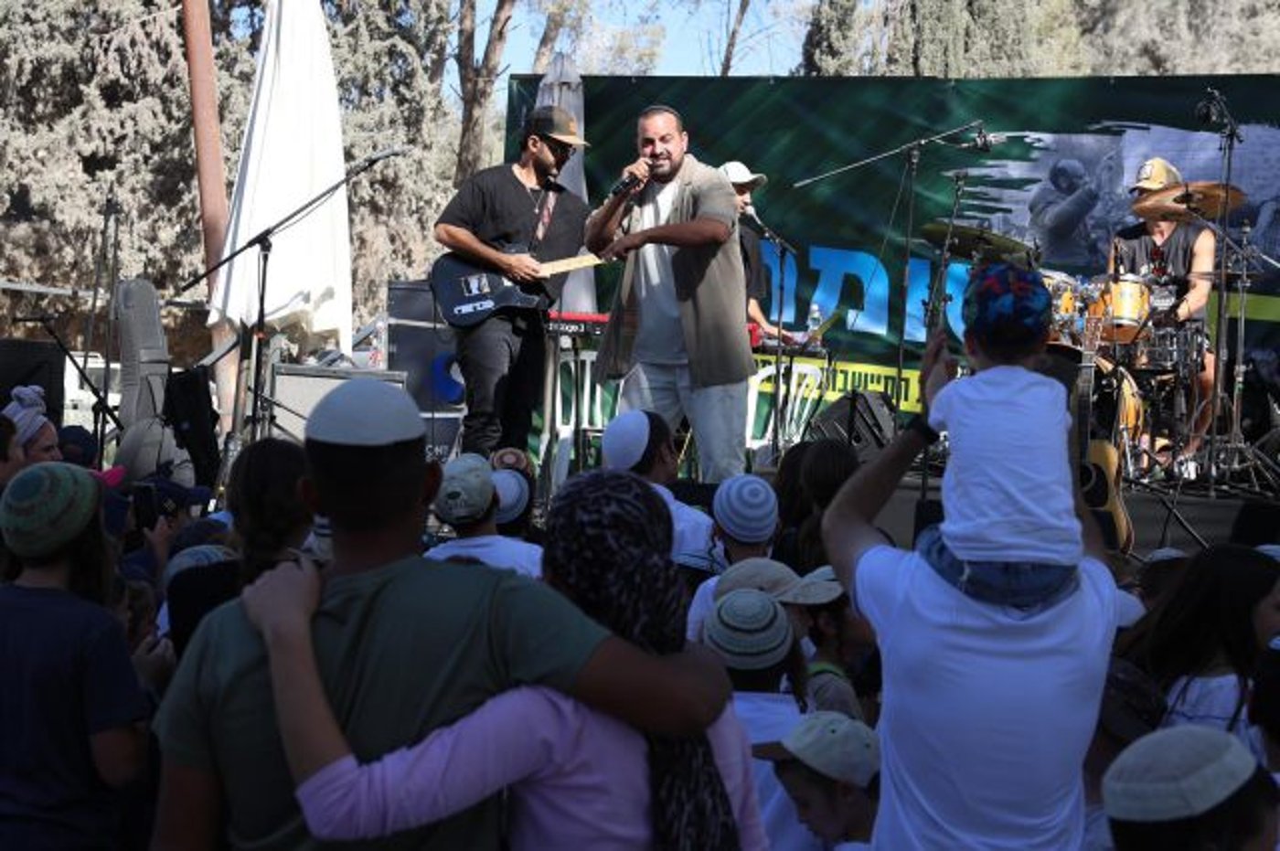 עשרות אלפי מטיילים בשומרון: "קובעים את הריבונות ברגליים"