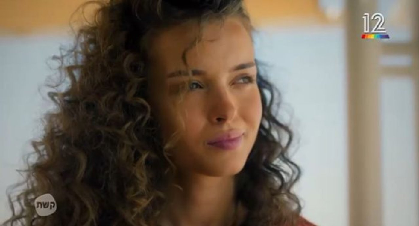 אנה זק.