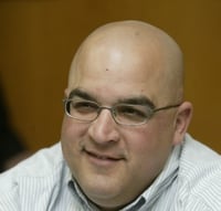 המשטרה ממליצה: להעמיד לדין את עמרי וגלעד שרון