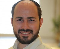 הרב יוני לביא: חמש תשובות לחמש טענות כזב של מתנגדי החיסונים