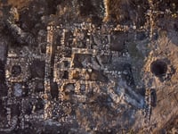 בית חווה ענק מימי בית ראשון נחשף בראש העין