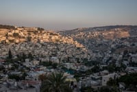 עטרת כהנים הגישה תביעת פינוי נגד 9 משפחות פלסטיניות