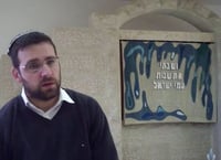 "האם הרב רבינוביץ' צריך להוכיח את עצמו לרב יוסף?"