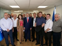 נתניהו במטה הרוסי בליכוד "ליברמן רק ססמאות"