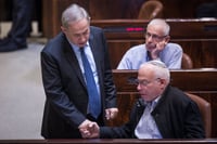 סוף עידן: אורי אריאל הודיע על התפטרותו