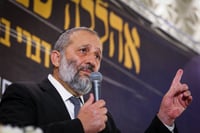קרב דרעי ליברמן: "עולי חבר העמים לא עובדים ולא משלמים מיסים"