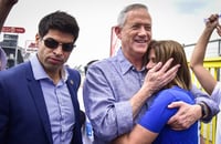 מפיצים פייק ניוז: רעייתו של גנץ מאיימת לתבוע גולשים