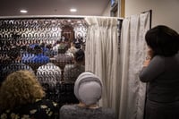 מניין נוסף על חשבון עזרת נשים? הרב שרלו משיב
