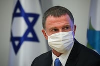 אדלשטיין: הדלפת ההסכם עם 'פייזר' – פשע חמור