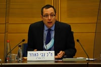 צבי האוזר