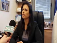 "יצביעו או יתבכיינו?": שקד מעלה את פסקת ההתגברות
