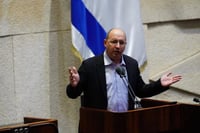 ניסנקורן: ימינה במתקפה על מוסדות השלטון