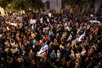 ההפגנות בבלפור. למי הסמכות להגבילן?
