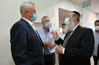 גנץ בבני ברק: "אי אפשר להתנהל בברדק, יחד ננצח"
