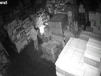 2 בדואים גונבים אלכוהול בשווי 400,000 ש"ח. צפו
