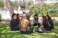 התפרצות באולפנה: עשרות תלמידות נדבקו בקורונה
