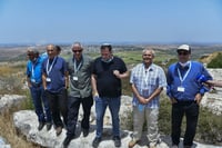 האלופים במיל' לבני גנץ: חזור בך או התפטר