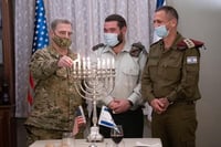 רמטכ"ל צבא ארה"ב הדליק חנוכיה עם הרמטכ"ל כוכבי