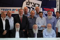 כמה פעמים כבר הבטיחו לנו להוריד את שכר הלימוד?