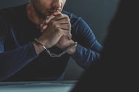 "לסגור תיק נגד העיתונאי שנחקר בניגוד להוראות"