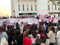 ההפגנה מול פרקליטות תל אביב: "זילות בעבריינות מין"