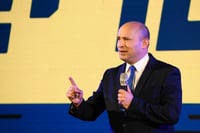 מדיניות העמימות של בנט מול נתניהו: לא רק טקטיקה