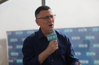 גורמים בתקווה חדשה: סער הבין שחייבים למנוע בחירות