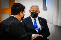 פרקליטי נתניהו: הוא לא הודיע שהוא מוכן לקלון