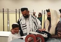 אחרי השוד האלים: ערן זהבי מברך הגומל. צפו
