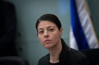 תצליח להעביר את החוק? מיכאלי