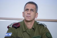 יוותר על הקיצוץ? כוכבי
