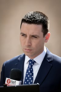 אטילה שומפלבי: ממשלת בנט-לפיד – חזירות פוליטית