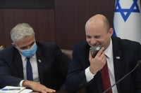 "מספר אחת בעולם": בנט והרצוג שוחחו עם דולגופיאט