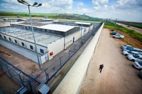 מהומה בבית הסוהר: אסירים הציתו תא בכלא רמון