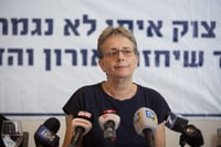 לאה גולדין: "מחירים זה בשוק, והבן שלי לא למכירה"