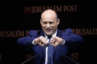 סערת בנט והחרדים: נפתלי למד מצוין את הרב קוק