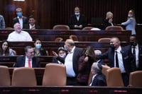 עבאס הצביע נגד
