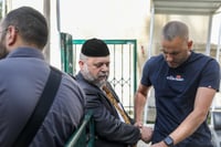 עבירות מין ועושק כלכלי: הצהרת תובע נגד רב מי-ם