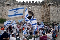 המצעד לבניית בית המקדש שארגנו הרב קוק ואוסישקין