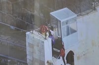 תיעוד: ערבים מיידים אבנים מהר הבית לשער המוגרבים