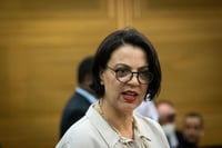 הלם: התגובה המפתיעה של גלית דיסטל לבן כספית