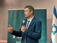 חוזר לעמדת הפרשן: הג'וב החדש של יועז הנדל