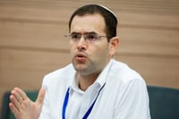 הפרקליטות מבקשת לחקור את משה סעדה בתיק פישר