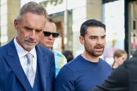 בן שפירו וג'ורדן פיטרסון בירושלים (צילום: אריה לייב אברמס, פלאש 90)